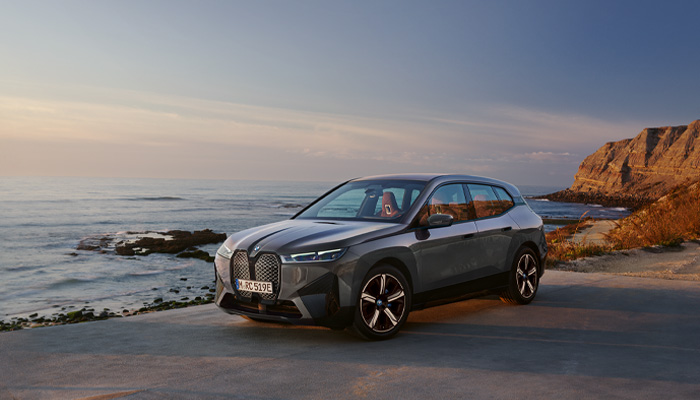 BMW iX SPORT EDITION.