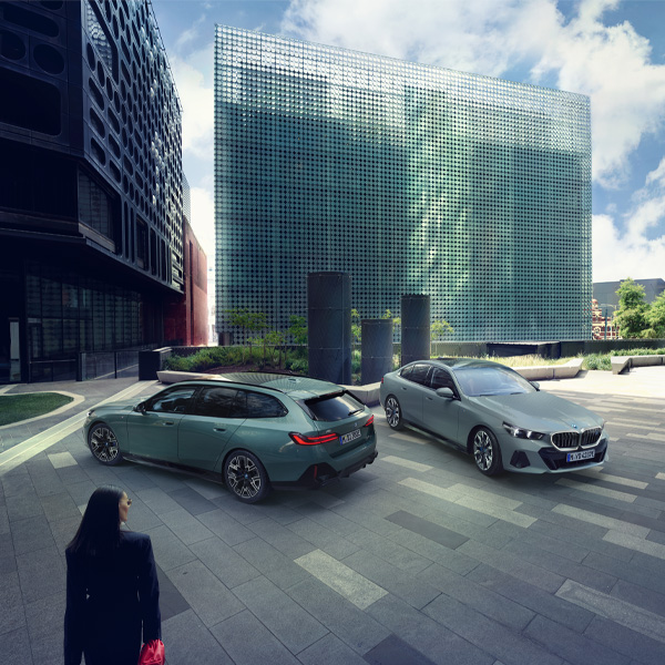 BMW 5 SERIE BEKROOND.