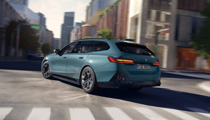 UW PERSOONLIJKE BMW i5 TOURING?